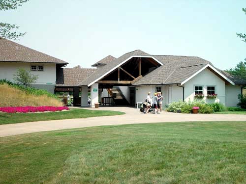 Diamond Springs Golf Course Clubhouse Entrance